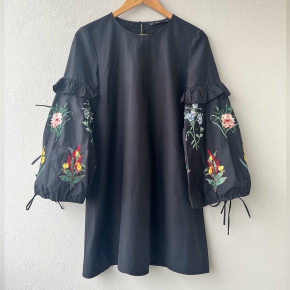 Zara Dresses & Skirts - Zara | Floral Embroidered Bubble Sleeve Poplin Dress